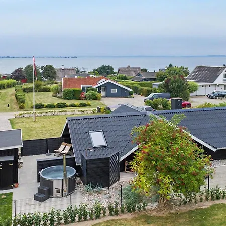 Holiday home Kajsa - 150m From The Sea By Interhome *
